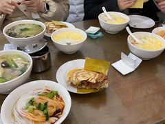 粉丝汤-子午路张记肉夹馍(翠华路店)
