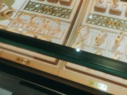 -老鳳祥銀樓(汇金广场店)