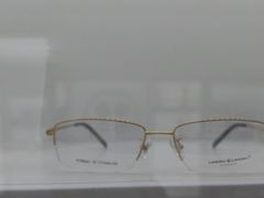-翰佐蔡司小乐圆·依视路星趣控·暴龙眼镜折扣店