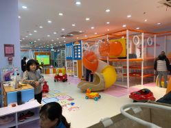 -爱婴室(上海浦建路店)