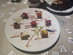 -穹六人间 people 6(岳阳路店)