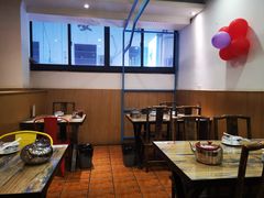 大堂-嘎嘎鸭下巴·爆辣干锅(明教寺店)