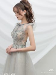 -Lady  Jane高端婚纱礼服馆