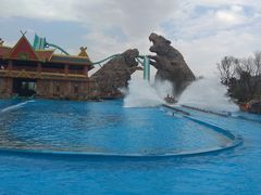 -七彩云南欢乐世界