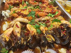 -老东镇啤酒屋海鲜加工·蒸汽海鲜·海鲜烧烤(台东店)