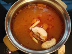 番茄牛尾锅-鲁西肥牛(九方购物中心店)