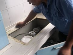 -中央商场维修(东明路店)