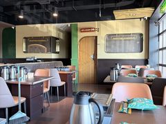 -曼听小寨海鲜烧烤·大连辣炒大王(盖州街店)