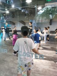 点击看大图 -CASTER跳舞俱乐部