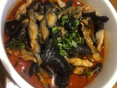 -渝是乎酸菜鱼·川渝小炒(新世界百货望京店)