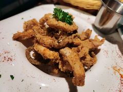 香炸鱿鱼配泰国酸辣汁-Lets burger非常汉堡·环球风味(蓝色港湾店)