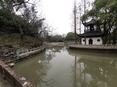 -汇龙潭