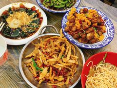 -江城燕子大排档(江汉路步行街店)