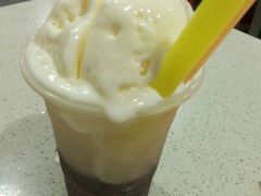 红豆冰加雪糕-芬芳甜品(同福路店)