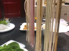 -鼎泰亨·海鲜牛肉餐厅(滨江店)