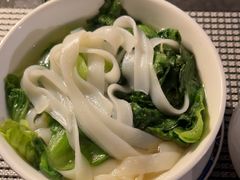 -亚洲国际大酒店·云顶阁旋转自助餐厅