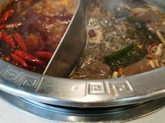 -憨铁匠老火锅(龙岗万科里店)