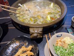 -石锅苗苗鱼(武汉首店)