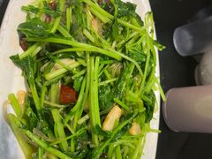 -五谷丰登农家院·地道胶东菜·海鲜烧烤(威海店)
