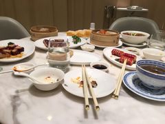-香港百合居(LCM置汇旭辉广场店)