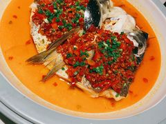 老坛剁椒蒸鲜活鱼头-遇见湘·地道湖南菜(云门店)