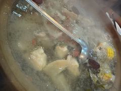 石橄榄炖鸡-洪大厨鸡煲(福田店)