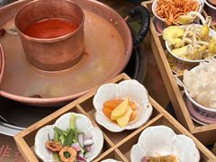 -菌自由丨野生菌火锅特色庭院餐厅(丽江古城店)