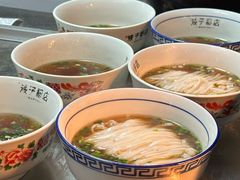 -矮子粉店1985·长沙米粉(湘春路店)