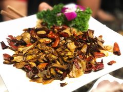干椒见手青-菌海森林·非遗野生菌火锅(西山区滇池路摩根道店)