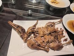 香酥鸭-梅龙镇酒家(南京西路总店)