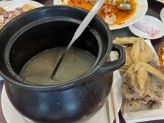 胡椒老鸡煲猪肚汤-幸福楼30年老字号(温泉东路店)