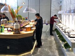 自助取餐区-茅庐川菜