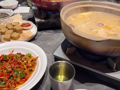 -黄弟大排档·湖南菜·小龙虾·小海鲜(凯旋北路店)