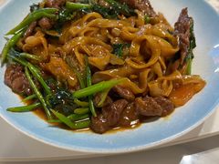 湿炒牛河-潮人姐妹轩(海宁路店)