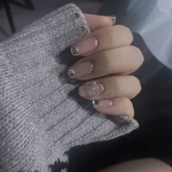 -吉吉靓甲美睫