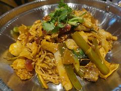 -红渡小香·牛肉麻辣香锅(车站南路店)