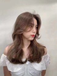 -MODEL'S HAIR