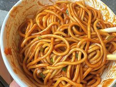 -球场热干面老店