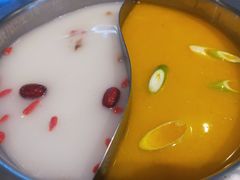 -马家斑.鲜鱼火锅(松湖万科店)
