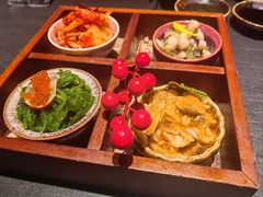 -蟹犇前•帝王蟹雪蟹(陆家嘴店)