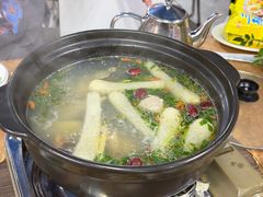 -濠轩阁特色生蚝火锅总店
