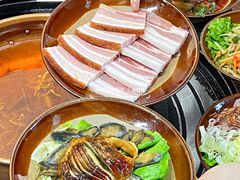 -阿山卓·野生菌火锅·纳西火塘烤肉