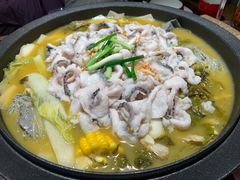 -山城外·非遗酸菜鱼(蜀都万达店)