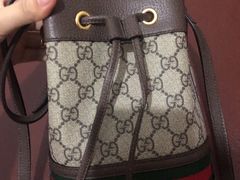 -Gucci(重庆IFS店)