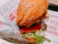 -The Habit Burger Grill 哈比特汉堡(爱琴海店)