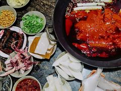 红锅-星鸿社重庆老火锅(燃灯寺分店)
