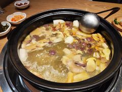 -一朵菌·野生菌探索家火锅(南亚店)