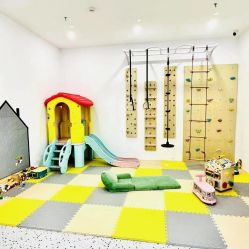 -熊小米专业儿童游泳馆