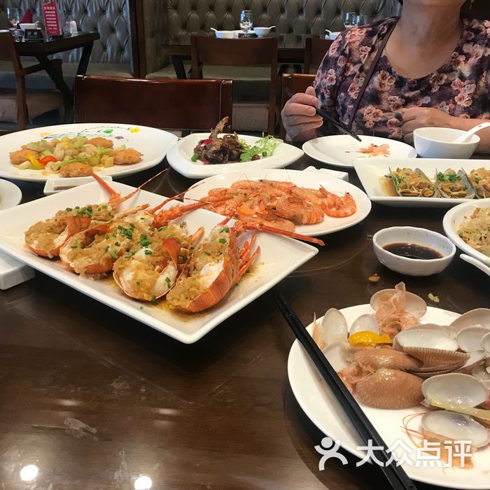 海中舟海鲜广场