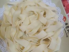 -羊家胡同·龙虾烧烤火锅(龙汇路店)